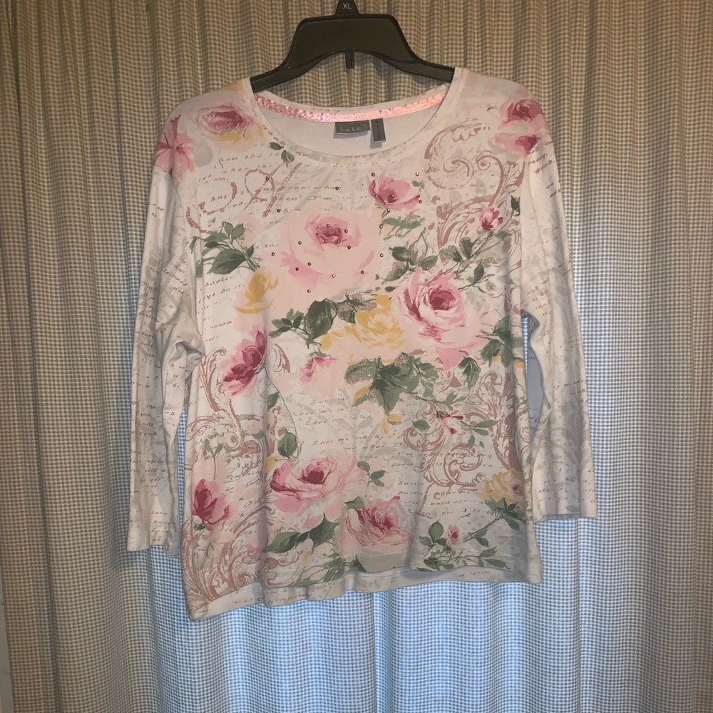 3/4 length sleeve shirt